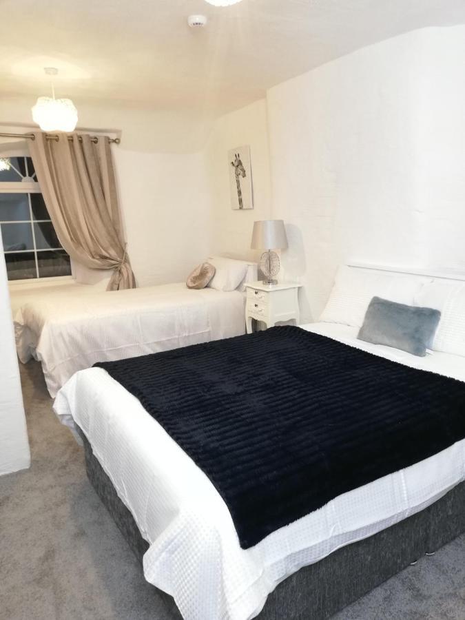Hotel Ardhill House The Diamond, In The Heart Of Ardara Town , F94 C7X9 Esterno foto